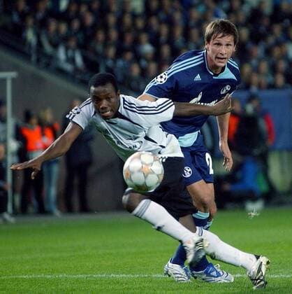 Abdoulrazak Traore (Rosenborg Trondheim, li.) gegen Benedikt Höwedes (Schalke) -  Fußball EC 1 Herren Champions League 2007 2008, Rosenborg BK Trondheim - FC Schalke 04 0:2 Gruppe Trondheim Dynamik, Fußball EC 1 Herren Champions League 2007 2008, Rosenborg BK Trondheim - FC Schalke 04 0:2 Gruppe Trondheim Dynamik,