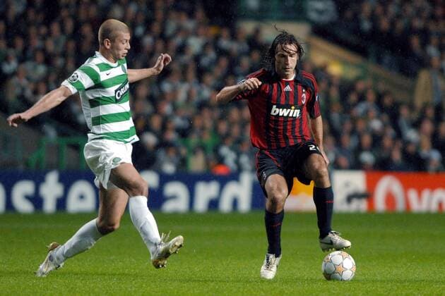 Andrea Pirlo (AC Mailand, re.) im Duell - Fußball EC 1 Herren Champions League 2007 2008, Celtic Glasgow - AC Mailand 2:1, Milan Gruppe Glasgow Dynamik, Fußball EC 1 Herren Champions League 2007 2008, Celtic Glasgow - AC Mailand 2:1, Milan Gruppe Glasgow Dynamik,
