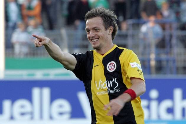 Benjamin Siegert (Wehen Wiesbaden) - Torjubel Fußball 2. BL Herren Saison 2007 2008, SV Wehen Wiesbaden Einzelbild Fürth Freude, Fußball 2. BL Herren Saison 2007 2008, SV Wehen Wiesbaden Einzelbild Fürth Freude,