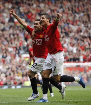 Torjubel Manchester United, v.li.: Carlos Tevez und Cristiano Ronaldo - EDITORIAL USE ONLY. No use with unauthorised audio, video, data, fixture lists, club league logos or live services. Online in-match use limited to 120 images, no video emulation. No use in betting, games or single club league player publications. Fußball Herren English Premier League 2007 2008, 1. Englische Liga, Manchester United, ManU Gruppe Manchester Dynamik, Freude, Begeisterung, Fußball Herren English Premier League 2007 2008, 1. Englische Liga, Manchester United, ManU Gruppe Manchester Dynamik, Freude, Begeisterung,
