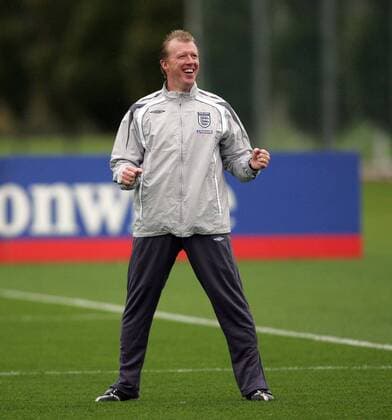 Nationaltrainer Steve McClaren (England) gut gelaunt - EDITORIAL USE ONLY. No use with unauthorised audio, video, data, fixture lists, club league logos or live services. Online in-match use limited to 120 images, no video emulation. No use in betting, games or single club league player publications. Fußball Herren Nationalteam 2007, Training Einzelbild Freude, Fußball Herren Nationalteam 2007, Training Einzelbild Freude,