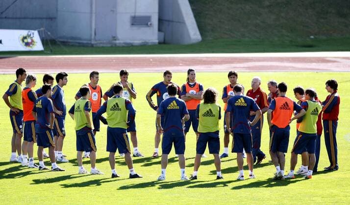 Spielerkreis Spanien -  - NOxONLINExUSE Fußball Herren Nationalteam 2007, Training Totale Las Rozas Fußball Herren Nationalteam 2007, Training Totale Las Rozas