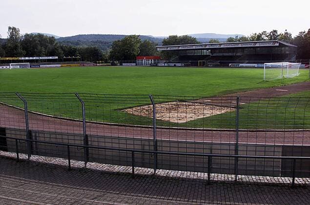 Stadion an der Kreuzeiche, Heimspielstätte des SSV Reutlingen Fußball Herren Regionalliga Süd 1999 2000, 3. Liga, SSV Reutlingen Totale Kreuzeichestadion Reutlingen Fußball Herren Regionalliga Süd 1999 2000, 3. Liga, SSV Reutlingen Totale Kreuzeichestadion Reutlingen