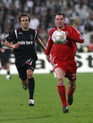 Jamie Carragher (Liverpool) verfolgt von Matias Emilio Delgado (Besiktas) -  Fußball EC 1 Herren Champions League 2007 2008, Besiktas Istanbul - FC Liverpool 2:1 Gruppe Istanbul Dynamik, Fußball EC 1 Herren Champions League 2007 2008, Besiktas Istanbul - FC Liverpool 2:1 Gruppe Istanbul Dynamik,