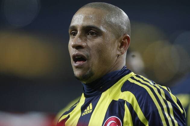 Roberto Carlos (Fenerbahce) gespannt - Fußball EC 1 Herren Champions League 2007 2008, Fenerbahce SK Istanbul Porträt Eindhoven Spannung, Konzentration, Fußball EC 1 Herren Champions League 2007 2008, Fenerbahce SK Istanbul Porträt Eindhoven Spannung, Konzentration,