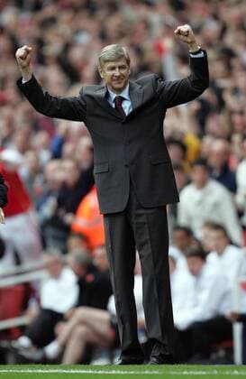 Trainer Arsene Wenger (Arsenal) jubelt - EDITORIAL USE ONLY. No use with unauthorised audio, video, data, fixture lists, club league logos or live services. Online in-match use limited to 120 images, no video emulation. No use in betting, games or single club league player publications. Fußball Herren English Premier League 2007 2008, 1. Englische Liga, Arsenal FC London, Vdig Einzelbild London Freude, Fußball Herren English Premier League 2007 2008, 1. Englische Liga, Arsenal FC London, Vdig Einzelbild London Freude,
