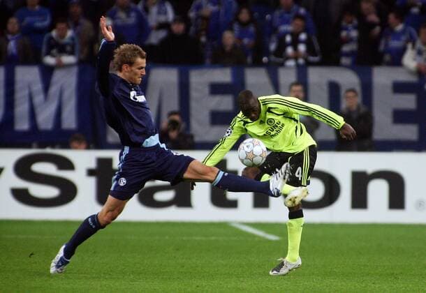 Claude Makelele (Chelsea, re.) gegen Sören Larsen (Schalke) Fußball EC 1 Herren Champions League 2007 2008, FC Schalke 04 - Chelsea FC London Gruppe Gelsenkirchen Dynamik, Kampf, Fußball EC 1 Herren Champions League 2007 2008, FC Schalke 04 - Chelsea FC London Gruppe Gelsenkirchen Dynamik, Kampf,