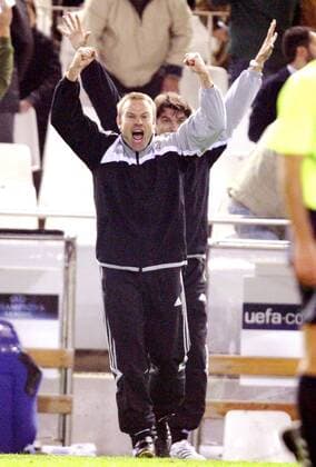 Trainer Trond Henriksen (Rosenborg Trondheim) - Torjubel -  Fußball EC 1 Herren Champions League 2007 2008, Rosenborg BK Trondheim Einzelbild Valencia Freude, Begeisterung, Fußball EC 1 Herren Champions League 2007 2008, Rosenborg BK Trondheim Einzelbild Valencia Freude, Begeisterung,