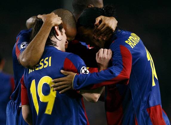 Torjubel FC Barcelona, v.re.: Ronaldinho, Lionel Messi und Thierry Henry (hi.) -  - NOxONLINExUSE Fußball EC 1 Herren Champions League 2007 2008, FC Barcelona, Barca Gruppe Barcelona Freude, Fußball EC 1 Herren Champions League 2007 2008, FC Barcelona, Barca Gruppe Barcelona Freude,