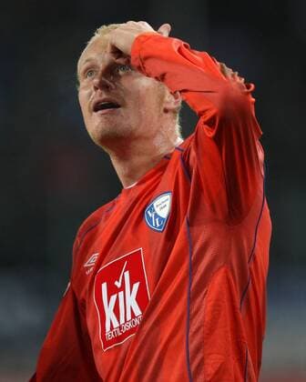 Torschütze Tommy Bechmann (Bochum) zeigt, wie er getroffen hat Fußball 1. BL Herren Saison 2007 2008, VfL Bochum Einzelbild Duisburg Freude, Fußball 1. BL Herren Saison 2007 2008, VfL Bochum Einzelbild Duisburg Freude,