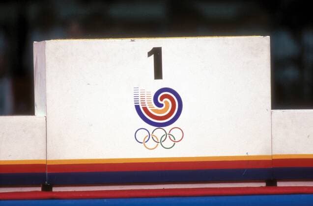 Siegerpodest für den Olympiasieger der Sommerspiele 1988 in Seoul Leichtathletik OS Sommer Herren Olympische Spiele Seoul 1988, Sommerspiele, Einzelbild o0 Südkorea Korea Seoul Leichtathletik OS Sommer Herren Olympische Spiele Seoul 1988, Sommerspiele, Einzelbild o0 Südkorea Korea Seoul