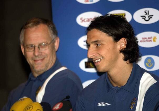 Zlatan Ibrahimovic (re.) und Nationaltrainer Lars Lagerbäck (beide Schweden) während der Pressekonferenz -  - NOxONLINExUSE Fußball Herren EM Qualifikation 2007, Nationalteam, Schweden, Pressekonferenz, Pressetermin Gruppe Madrid Fußball Herren EM Qualifikation 2007, Nationalteam, Schweden, Pressekonferenz, Pressetermin Gruppe Madrid