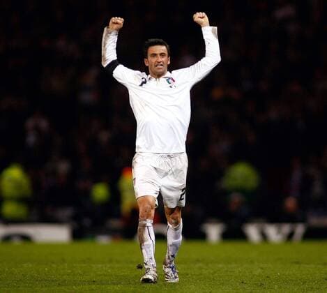 Christian Panucci (Italien) - Schlussjubel -  Fußball Länderspiel Herren EM Qualifikation 2007, Nationalteam, Nationaltrikot, Italien Einzelbild Glasgow Freude, Fußball Länderspiel Herren EM Qualifikation 2007, Nationalteam, Nationaltrikot, Italien Einzelbild Glasgow Freude,
