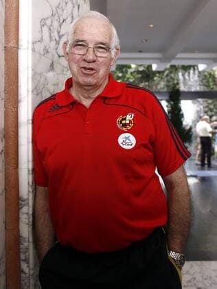 Nationaltrainer Luis Aragones (Spanien) gut gelaunt -  - NOxONLINExUSE Fußball Herren Nationalmannschaft 2007, Fotoshooting Einzelbild Las Palmas de Gran Canaria Fußball Herren Nationalmannschaft 2007, Fotoshooting Einzelbild Las Palmas de Gran Canaria