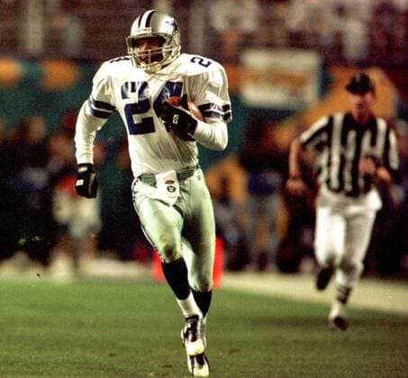Larry Brown (Dallas Cowboys) am Ball -  (TEM96012811) American Football Herren NFL 1995 1996, Superbowl XXX, Super Bowl, Finale, Endspiel, Einzelbild Tempe Dynamik, American Football Herren NFL 1995 1996, Superbowl XXX, Super Bowl, Finale, Endspiel, Einzelbild Tempe Dynamik,