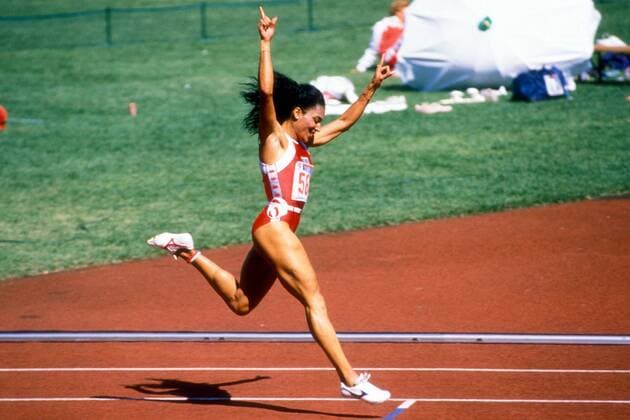 Florence Griffith Joyner (USA) - Olympiasiegerin 1988 über 100m Leichtathletik OS Sommer Damen Olympische Spiele Seoul 1988, Sommerspiele, Nationaltrikot Einzelbild Seoul Freude, Begeisterung, Leichtathletik OS Sommer Damen Olympische Spiele Seoul 1988, Sommerspiele, Nationaltrikot Einzelbild Seoul Freude, Begeisterung,