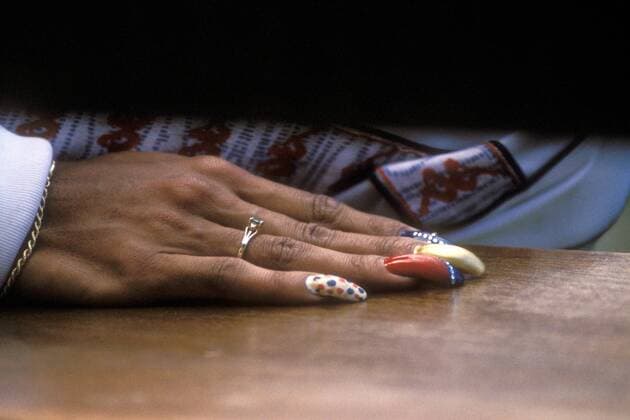 Die legendären langen und bunten Fingernägel von Florence Griffith Joyner (USA) Leichtathletik OS Sommer Damen Olympische Spiele Seoul 1988, Sommerspiele Einzelbild Seoul Leichtathletik OS Sommer Damen Olympische Spiele Seoul 1988, Sommerspiele Einzelbild Seoul