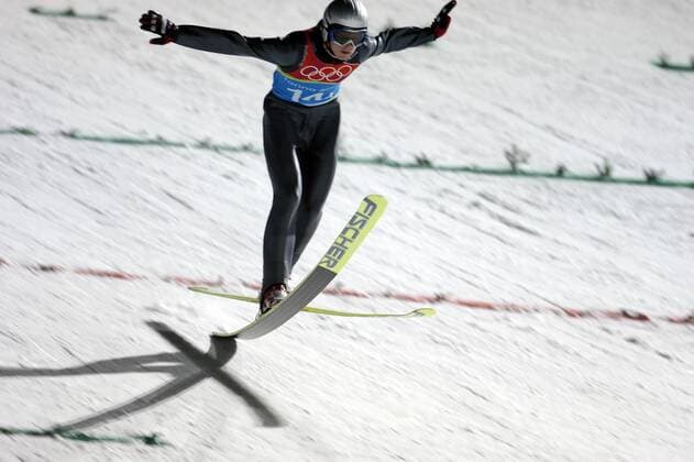 Thomas Morgenstern (Österreich) Skispringen OS Winter Herren Olympische Spiele Turin 2006, Winterspiele, Ski Nordisch, Nordischer Skisport, Großschanze Einzelbild Pragelato Dynamik, Skispringen OS Winter Herren Olympische Spiele Turin 2006, Winterspiele, Ski Nordisch, Nordischer Skisport, Großschanze Einzelbild Pragelato Dynamik,
