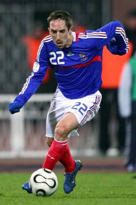 Franck Ribery (Frankreich) am Ball -  (pan23280) Fußball Länderspiel Herren EM Qualifikation 2007, Nationalmannschaft, Nationaltrikot Einzelbild Kiew Dynamik, Fußball Länderspiel Herren EM Qualifikation 2007, Nationalmannschaft, Nationaltrikot Einzelbild Kiew Dynamik, 