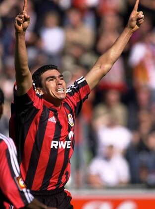 Lucio (Leverkusen) - Torjubel Fußball 1. BL Herren Saison 2001 2002, Bayer 04 Leverkusen Einzelbild Leverkusen Begeisterung, Freude, Fußball 1. BL Herren Saison 2001 2002, Bayer 04 Leverkusen Einzelbild Leverkusen Begeisterung, Freude,