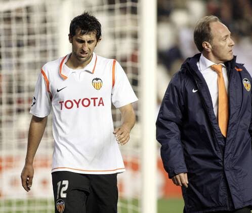 Marco Caneira (Valencia, li.) enttäuscht -  - NOxONLINExUSE Fußball EC 1 Herren Champions League 2007 2008, Valencia CF Gruppe Valencia Enttäuschung, Fußball EC 1 Herren Champions League 2007 2008, Valencia CF Gruppe Valencia Enttäuschung,