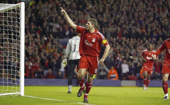Steven Gerrard (Liverpool, li.) - Torjubel - EDITORIAL USE ONLY. No use with unauthorised audio, video, data, fixture lists, club league logos or live services. Online in-match use limited to 120 images, no video emulation. No use in betting, games or single club league player publications. Fußball EC 1 Herren Champions League 2007 2008, FC Liverpool - FC Porto 4:1 Gruppe Liverpool Freude, Fußball EC 1 Herren Champions League 2007 2008, FC Liverpool - FC Porto 4:1 Gruppe Liverpool Freude,