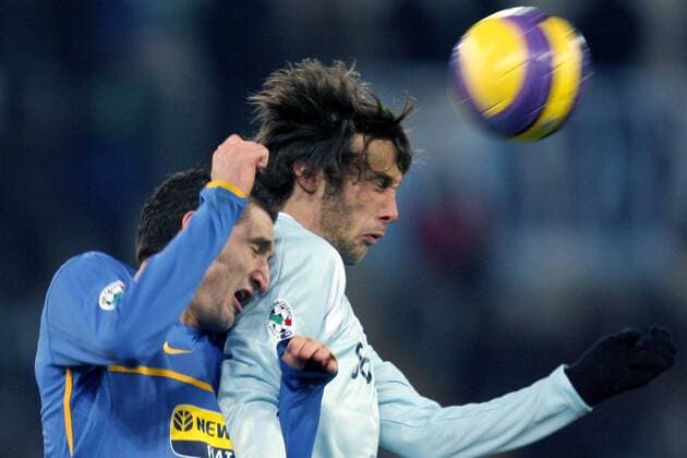 Stefano Mauri (Lazio Rom, re.) gegen Giorgio Chiellini (Juventus Turin) -  Fußball Herren Serie A 2007 2008, 1. Italienische Liga, Lazio Rom - Juventus Turin 2:3, Juve Gruppe Rom Dynamik, Fußball Herren Serie A 2007 2008, 1. Italienische Liga, Lazio Rom - Juventus Turin 2:3, Juve Gruppe Rom Dynamik,