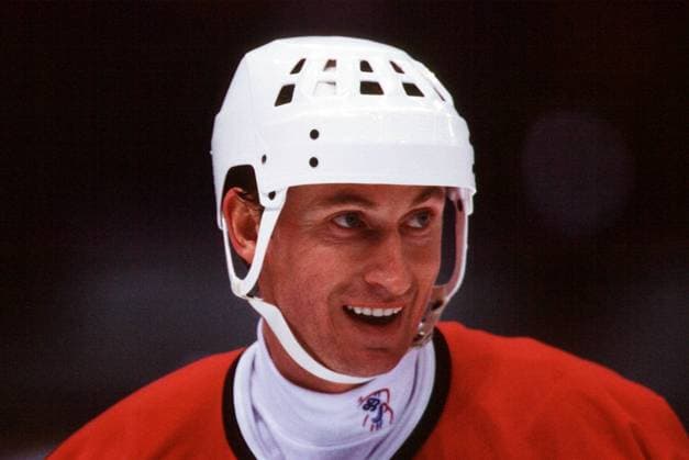 Wayne Gretzky (Kanada) Eishockey OS Winter Herren Olympische Winterspiele Nagano 1998, Spiele, Nationalteam, Nationaltrikot, Länderspiel, Porträt Aufnahmedatum geschätzt, Nagano Eishockey OS Winter Herren Olympische Winterspiele Nagano 1998, Spiele, Nationalteam, Nationaltrikot, Länderspiel, Porträt Aufnahmedatum geschätzt, Nagano
