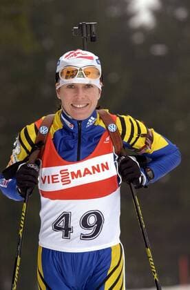 Magdalena Forsberg (Schweden) Biathlon Damen Fotoshooting 2001 Einzelbild Ruhpolding Biathlon Damen Fotoshooting 2001 Einzelbild Ruhpolding