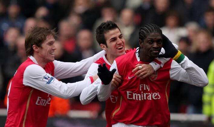 Torjubel Arsenal, v.li. Aliaksandr Hleb, Cesc Fabregas und Torschütze Emmanuel Adebayor -  Fußball Herren English Premier League 2007 2008, 1. Englische Liga, Arsenal FC London Gruppe London Freude, Fußball Herren English Premier League 2007 2008, 1. Englische Liga, Arsenal FC London Gruppe London Freude,