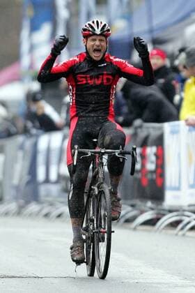 Lars van der Sloot (Deutschland Radclub Bremen) jubelt über den deutschen Radcross Meistertitel 2008 Radsport LM Herren Deutsche Radcross Meisterschaft 2008, Cyclocross, Cyclo Cross, Querfeldeinrennen, Rad, DM Einzelbild Herford Begeisterung, Freude, Radsport LM Herren Deutsche Radcross Meisterschaft 2008, Cyclocross, Cyclo Cross, Querfeldeinrennen, Rad, DM Einzelbild Herford Begeisterung, Freude,