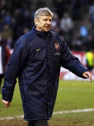 Trainer Arsene Wenger (Arsenal) - EDITORIAL USE ONLY. No use with unauthorised audio, video, data, fixture lists, club league logos or live services. Online in-match use limited to 120 images, no video emulation. No use in betting, games or single club league player publications. Fußball Herren FA Cup 2007 2008, Englischer Pokal, Pokalspiel, Arsenal FC London Einzelbild Burnley Fußball Herren FA Cup 2007 2008, Englischer Pokal, Pokalspiel, Arsenal FC London Einzelbild Burnley