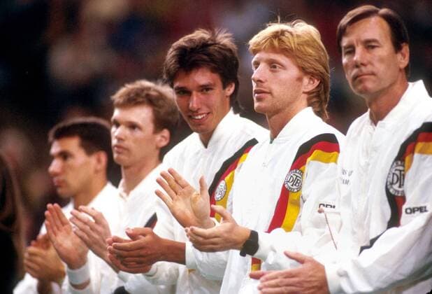 Teamvorstellung Deutschland, v.re.: Teamchef Niki Pilic, Boris Becker, Michael Stich, Eric Jelen und Carl Uwe Steeb Tennis Herren Davis Cup 1991, Daviscup Gruppe Stuttgart Tennis Herren Davis Cup 1991, Daviscup Gruppe Stuttgart