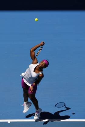 Serena Williams (USA) - Aufschlag -  Tennis Damen Australian Open 2008, Grand Slam, WTA Tour Einzelbild Melbourne Dynamik, Tennis Damen Australian Open 2008, Grand Slam, WTA Tour Einzelbild Melbourne Dynamik,