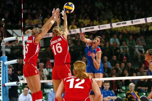 Yulia Merkulova und Liubov Shashkova (beide Rußland) gegen Jovana Brakocevic (Serbien) Volleyball Damen Olympiaqualifikation 2008, Olympia Qualifikation, Nationalteam, Nationaltrikot, Rußland - Serbien Gruppe Halle Westfalen Dynamik, Volleyball Damen Olympiaqualifikation 2008, Olympia Qualifikation, Nationalteam, Nationaltrikot, Rußland - Serbien Gruppe Halle Westfalen Dynamik,