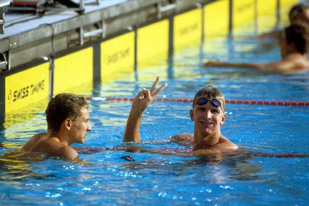 Michael Groß (re.) ist Olympiasieger 1984 über die 200 Meter Freistil, daneben der Drittplatzierte Thomas Fahrner (beide BR Deutschland) Schwimmen OS Sommer Herren Olympische Spiele 1984, Sommerspiele, Freistil, Freistilschwimmen, Kraul, Kraulschwimmen Gruppe Los Angeles, LA, L A Freude, Schwimmen OS Sommer Herren Olympische Spiele 1984, Sommerspiele, Freistil, Freistilschwimmen, Kraul, Kraulschwimmen Gruppe Los Angeles, LA, L A Freude,