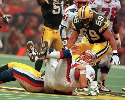 Drew Bledsoe (New England Patriots) und Wayne Simmons (Green Bay Packers) -  (NOP97012605) American Football Herren NFL, o0 1996 1997, 31. Super Bowl XXXI, Finale Einzelbild American Football Herren NFL, o0 1996 1997, 31. Super Bowl XXXI, Finale Einzelbild