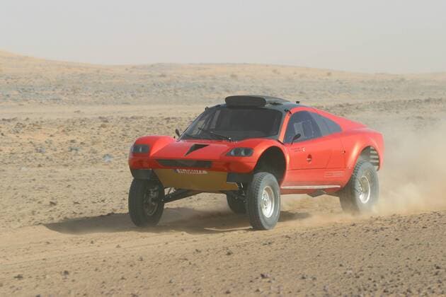 Jutta Kleinschmidt (Deutschland) und Beifahrerin Fabrizia Pons (Italien) in ihrem Volkswagen Buggy Tarek anlässlich einer Testfahrt in Marokko hinsichtlich der Rallye Paris Dakar 2003 (ibltmt00619036) Motorsport Damen Vorschau 2002 Rallye Paris Dakar 2003, Wüstenrallye, Testfahrt, Testfahrten, Test Tests Fotoshooting Einzelbild Motorsport Damen Vorschau 2002 Rallye Paris Dakar 2003, Wüstenrallye, Testfahrt, Testfahrten, Test Tests Fotoshooting Einzelbild