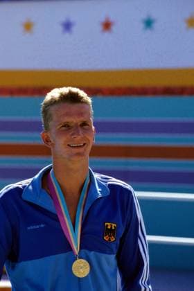 Michael Groß (BR Deutschland) - Olympiasieger 1984 über 200m Freistil Schwimmen OS Sommer Herren Olympische Spiele 1984, Sommerspiele, 200m, 200 m, Meter Einzelbild Los Angeles Freude, Schwimmen OS Sommer Herren Olympische Spiele 1984, Sommerspiele, 200m, 200 m, Meter Einzelbild Los Angeles Freude,