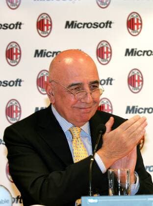 Vizepräsident Adriano Galliani (AC Mailand) freut sich auf die Zusammenarbeit mit Werbepartner Microsoft - Fußball Herren Serie A 2007 2008, 1. Italienische Liga, AC Milan, Pressekonferenz, Pressetermin Einzelbild Mailand Freude, Fußball Herren Serie A 2007 2008, 1. Italienische Liga, AC Milan, Pressekonferenz, Pressetermin Einzelbild Mailand Freude,