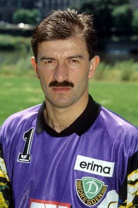 Torwart Stanislav Tschertschessow (1. FC Dynamo Dresden) Fußball 1. BL Herren DEUTSCHSPRACHIGE SPORTZEITSCHRIFTEN UND -ZEITUNGEN NUR NACH RÜCKSPRACHE, Saison 1994 1995, Vdia Porträt Dresden Fußball 1. BL Herren DEUTSCHSPRACHIGE SPORTZEITSCHRIFTEN UND -ZEITUNGEN NUR NACH RÜCKSPRACHE, Saison 1994 1995, Vdia Porträt Dresden