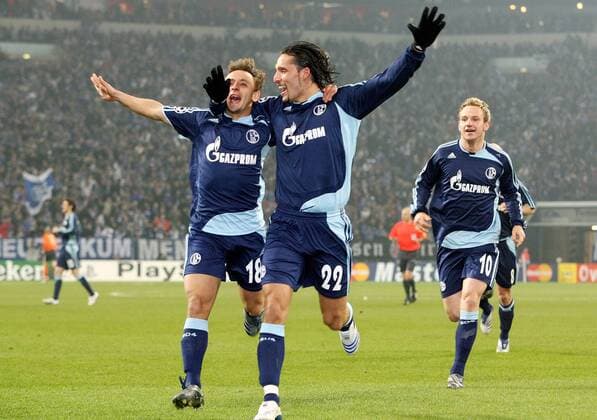 Kevin Kuranyi (Mitte) und Rafinha (li.) und Ivan Rakitic (alle Schalke) - Torjubel Fußball EC 1 Herren Champions League 2007 2008, FC Schalke 04 Gruppe Gelsenkirchen Freude, Begeisterung, Fußball EC 1 Herren Champions League 2007 2008, FC Schalke 04 Gruppe Gelsenkirchen Freude, Begeisterung,