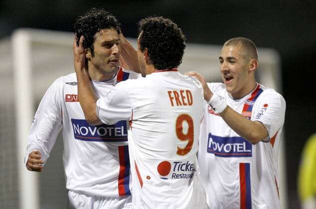 v.li.: Fabio Grosso, Fred und Karim Benzema (alle Lyon) - Torjubel -  (pan24831) Fußball Herren Ligue 1 2007 2008, 1. Französische Liga, Olympique Lyonnais, OL Gruppe Lyon Freude, Fußball Herren Ligue 1 2007 2008, 1. Französische Liga, Olympique Lyonnais, OL Gruppe Lyon Freude,