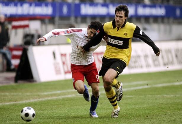 Jose Paolo Guerrero (HSV, li.) gegen Mats Hummels (BVB) Fußball 1. BL Herren Saison 2007 2008, Hamburger SV . Borussia Dortmund 1:0 Gruppe Hamburg Dynamik, Kampf, Fußball 1. BL Herren Saison 2007 2008, Hamburger SV . Borussia Dortmund 1:0 Gruppe Hamburg Dynamik, Kampf,