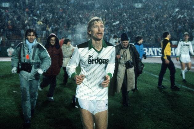Uwe Rahn (Gladbach, Mitte) - Abgang Fußball EC 3 Herren DEUTSCHSPRACHIGE SPORTZEITSCHRIFTEN UND -ZEITUNGEN NUR NACH RÜCKSPRACHE, UEFA Cup 1985 1986 Gruppe Düsseldorf Fußball EC 3 Herren DEUTSCHSPRACHIGE SPORTZEITSCHRIFTEN UND -ZEITUNGEN NUR NACH RÜCKSPRACHE, UEFA Cup 1985 1986 Gruppe Düsseldorf
