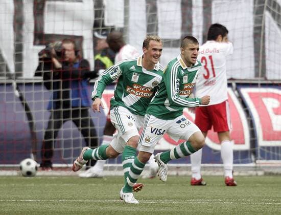 Ümit Korkmaz (re.) und Erwin Hoffer (beide Rapid Wien) - Torjubel -  Fußball Herren tmobileBundesliga 2007 2008, 1. Österreichische Liga, SV Red Bull Salzburg - SK Rapid Wien 0:7 Gruppe Wals Siezenheim Freude, Fußball Herren tmobileBundesliga 2007 2008, 1. Österreichische Liga, SV Red Bull Salzburg - SK Rapid Wien 0:7 Gruppe Wals Siezenheim Freude,