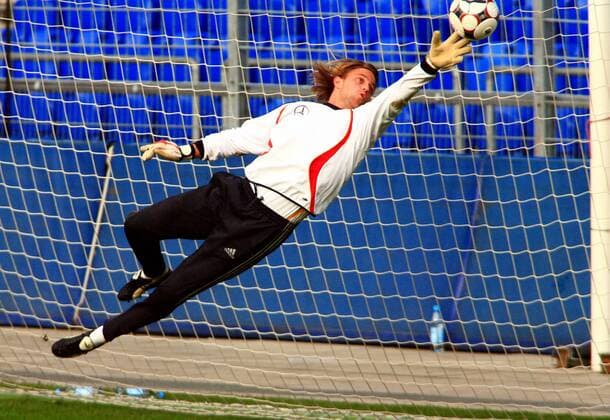 Torwart Timo Hildebrand (Deutschland) pariert den Ball Fußball Länderspiel Herren Freundschaftsspiel 2008, Test, Testspiel, Nationalteam, Training Einzelbild Basel Dynamik, Abwehr Fußball Länderspiel Herren Freundschaftsspiel 2008, Test, Testspiel, Nationalteam, Training Einzelbild Basel Dynamik, Abwehr
