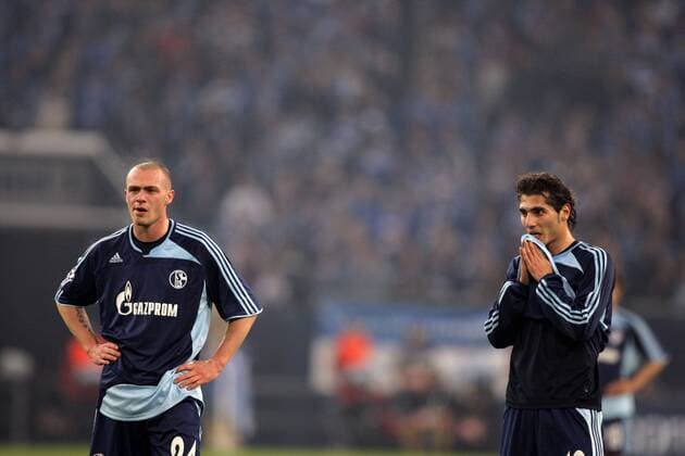 Christian Pander (li.) und Halil Altintop (beide Schalke) enttäuscht Fußball EC 1 Herren Champions League 2007 2008, FC Schalke 04 Gruppe Gelsenkirchen Enttäuschung, Fußball EC 1 Herren Champions League 2007 2008, FC Schalke 04 Gruppe Gelsenkirchen Enttäuschung,
