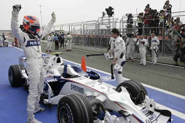 Robert Kubica (Polen BMW Sauber) holt sich die Pole Position beim GP von Bahrain - Motorsport Grand Prix Herren Großer Preis von Bahrain 2008, Formel 1 Weltmeisterschaft, F1, F, GP, WM Gruppe premiumd Manama, Sakhir Freude, Motorsport Grand Prix Herren Großer Preis von Bahrain 2008, Formel 1 Weltmeisterschaft, F1, F, GP, WM Gruppe premiumd Manama, Sakhir Freude,