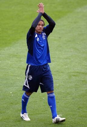 Jermaine Jones (Schalke) -  - NOxONLINExUSE Fußball EC 1 Herren Champions League 2007 2008, FC Schalke 04, Training Einzelbild Barcelona Fußball EC 1 Herren Champions League 2007 2008, FC Schalke 04, Training Einzelbild Barcelona